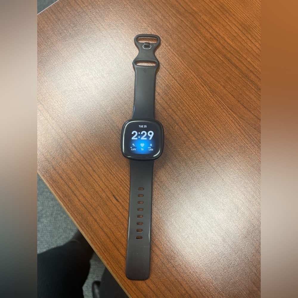 Fitbit Versa 3